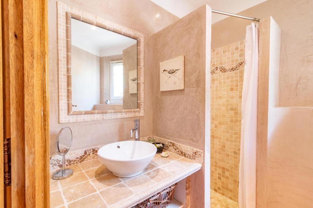 Mas De L'Olivette Bed & Breakfast โคทินยัค ภายนอก รูปภาพ